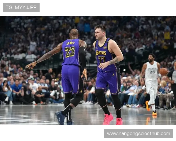 东契奇与亚历山大持球效率暗战 NBA新生代控场之王究竟谁更无解